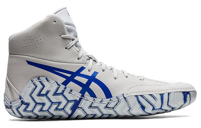 Asics Aggressor 4