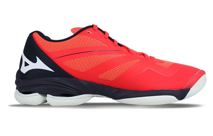 Mizuno Wave Lightning Z6