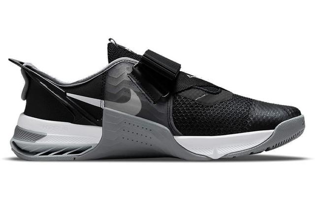 Nike Metcon 7 FlyEase