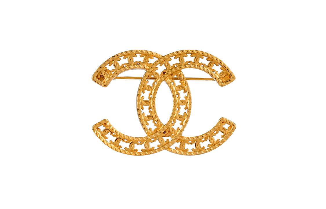 CHANEL C logo