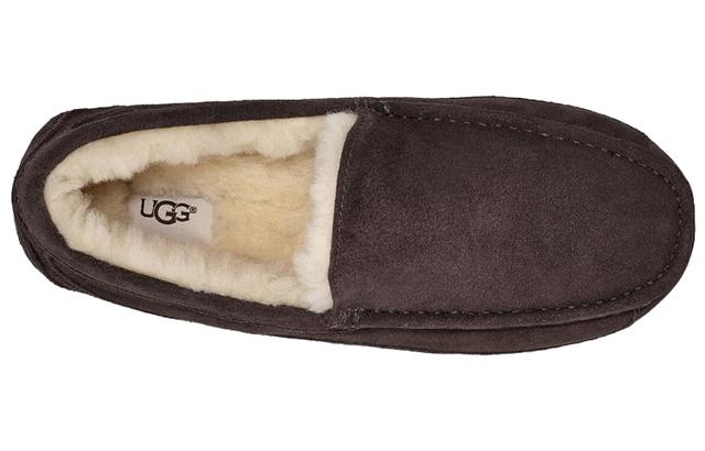 UGG Ascot Slipper