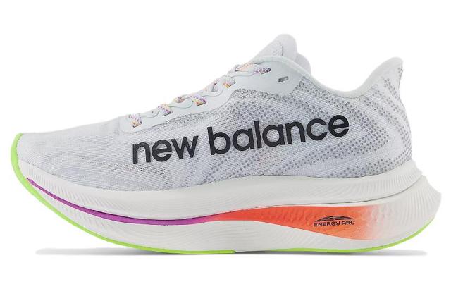 New Balance NB FuelCell SuperComp Trainer v2