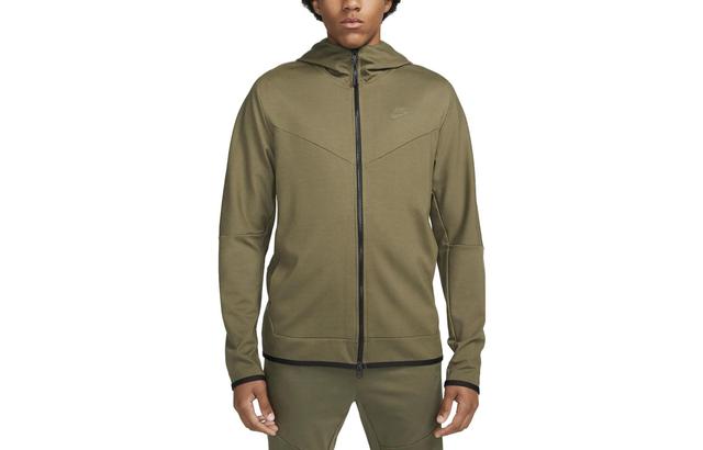 Nike Sportswear Tech Fleece Lightweight Logo