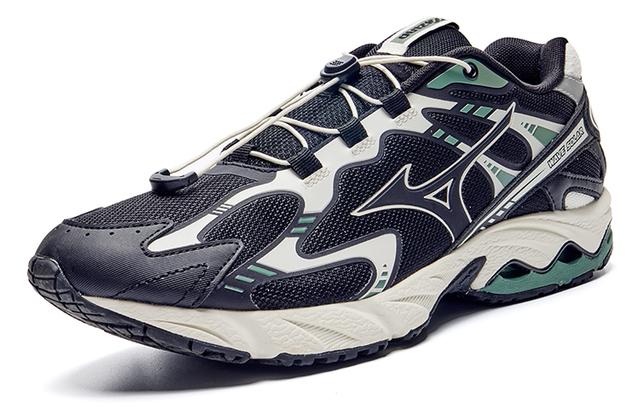 Mizuno Wave Solar V2