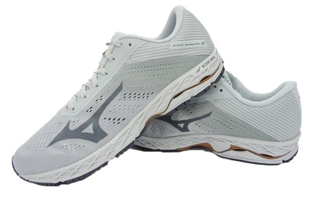 Mizuno Wave Shadow 3