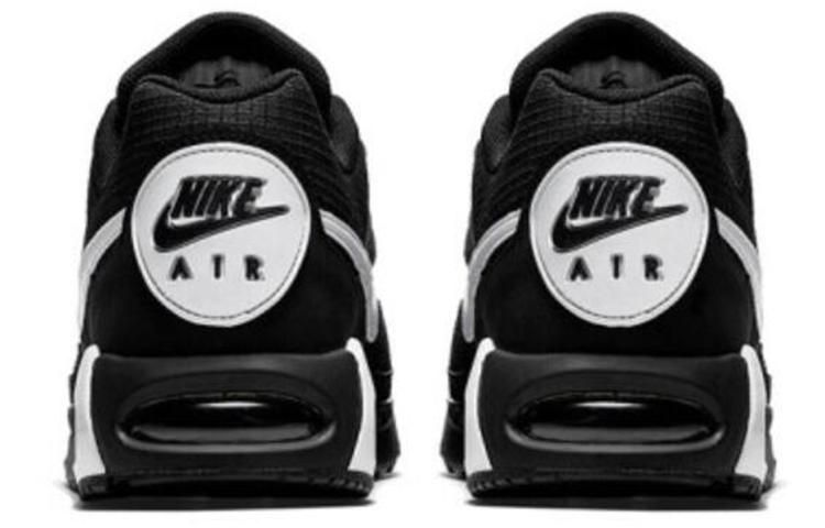 Nike Air Max Ivo