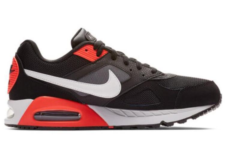 Nike Air Max Ivo