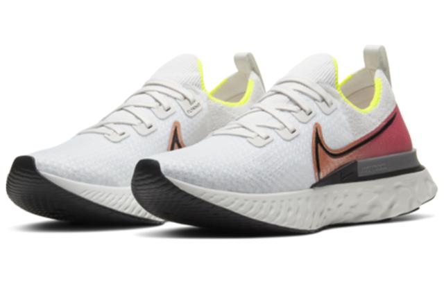 Nike React Infinity Run Flyknit 1