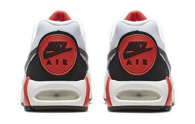 Nike Air Max Ivo