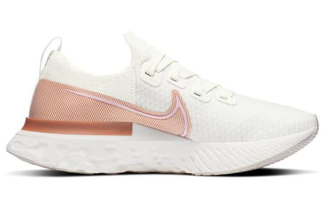 Nike React Infinity Run Flyknit 1