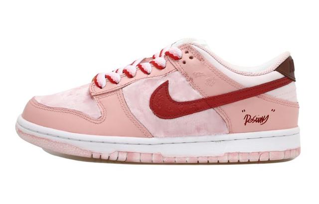 Nike Dunk Low OKHR