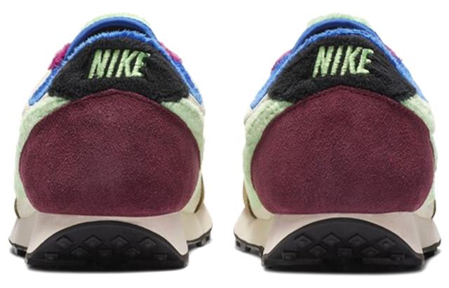 Nike Daybreak "Fur Pack Fossil"