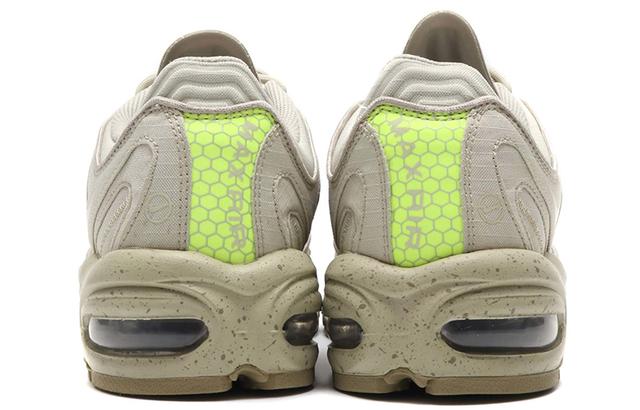 Nike Air Max Tailwind 4 S