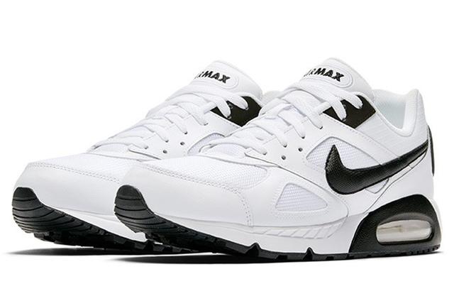 Nike Air Max Ivo