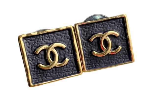 CHANEL C