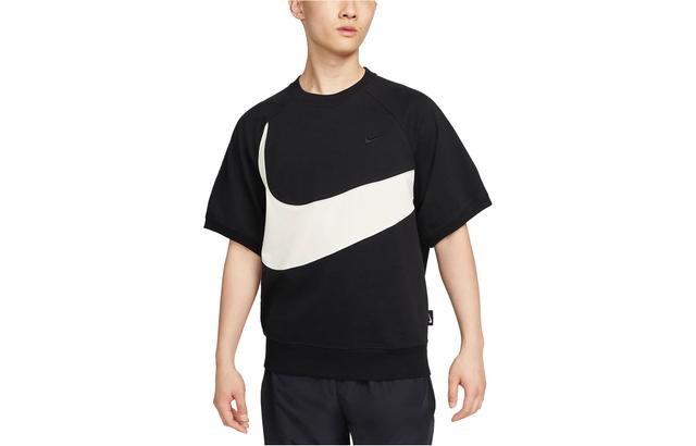 Nike Sportswear Swoosh LogoT