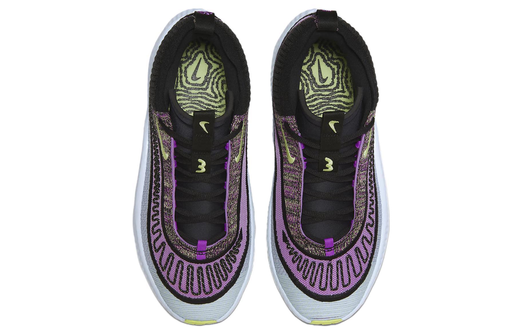 Nike Cosmic Unity 3