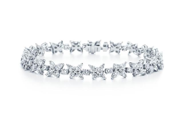 TIFFANY CO. Tiffany Victoria