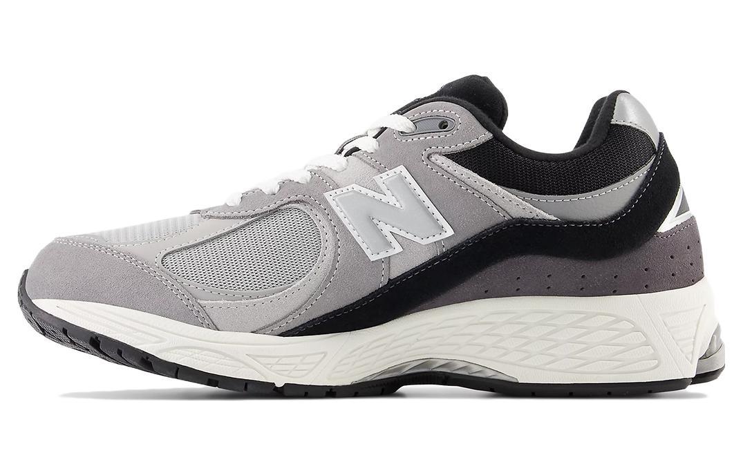 New Balance NB 2002R