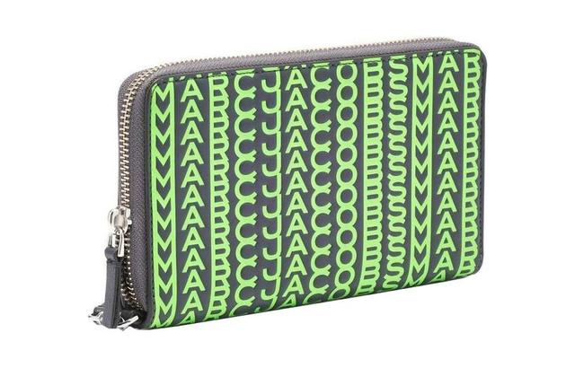 MARC JACOBS Monogram