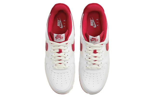 Nike Air Force 1 Low LV8