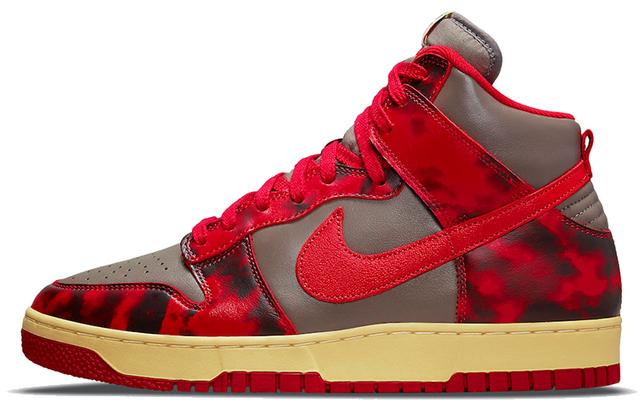 Nike Dunk SP "Red Camo Acid Wash"