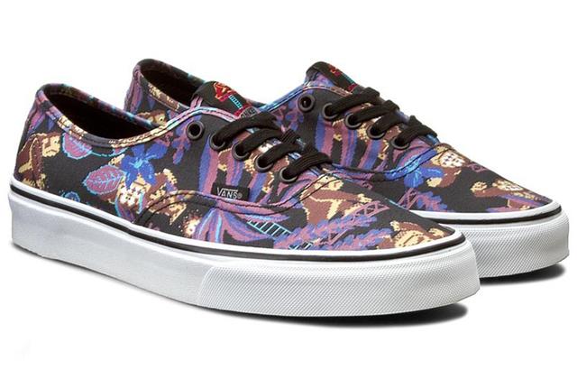 NINTENDO SWITCH x Vans Authentic