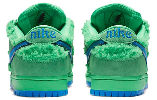 Nike Dunk SB Green Bear