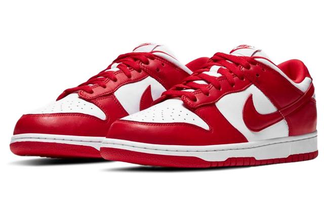 Nike Dunk Low SP "University Red"