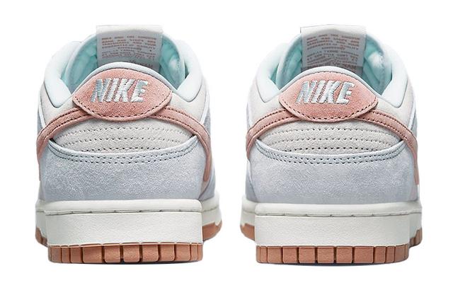 Nike Dunk Low fossil rose