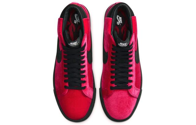 Mayumi Yamase x Nike Blazer "Hell"