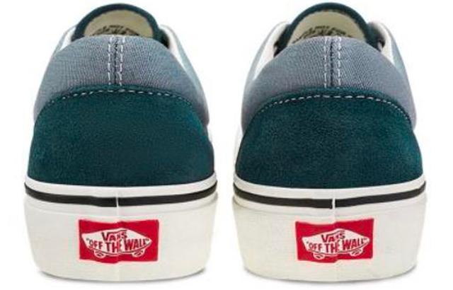 Vans Era