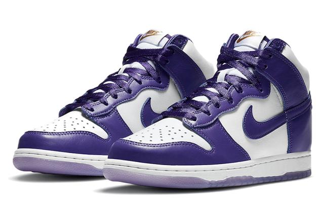 Nike Dunk SP "Varsity Purple"