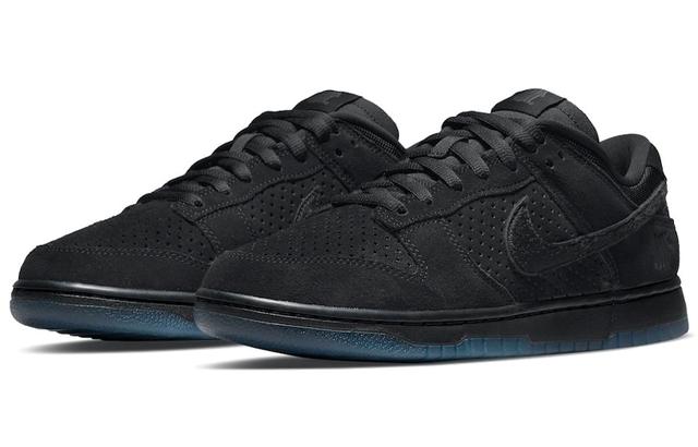 UNDEFEATED x Nike Dunk Low SP "5 On It"