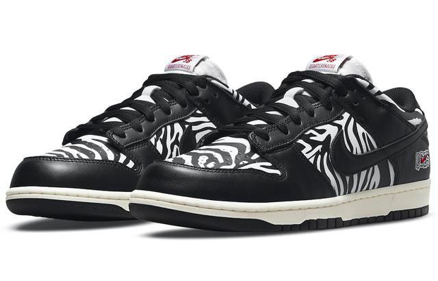 Nike Dunk SB Zebra