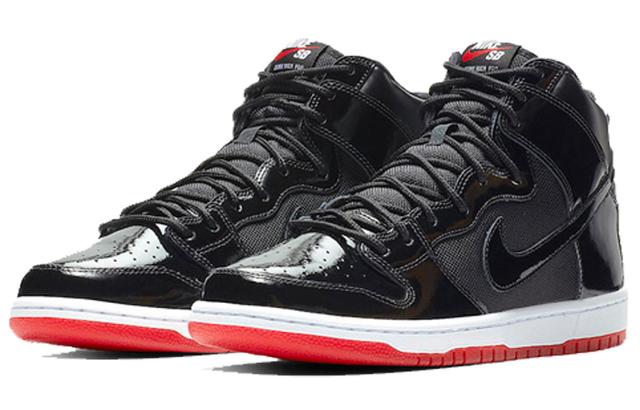 Nike Dunk SB Bred