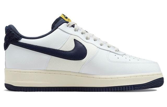 Nike Air Force 1 Low '07 LV8