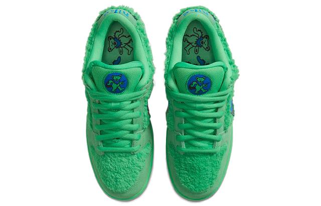 Nike Dunk SB Green Bear