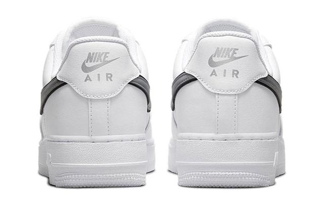 Nike Air Force 1 Low 07 Essential
