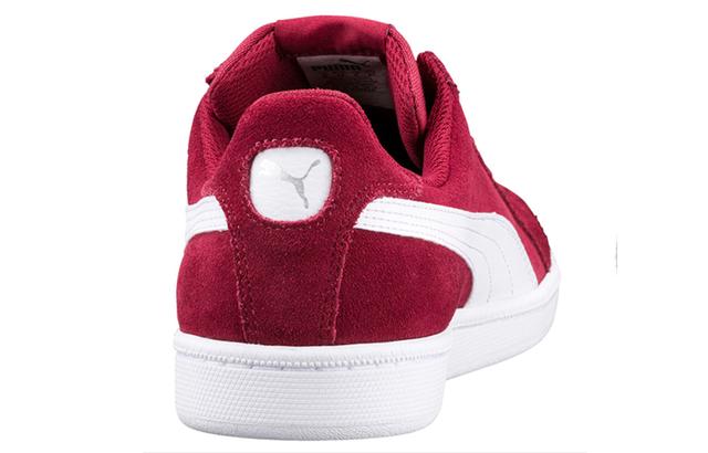 PUMA Smash Suede