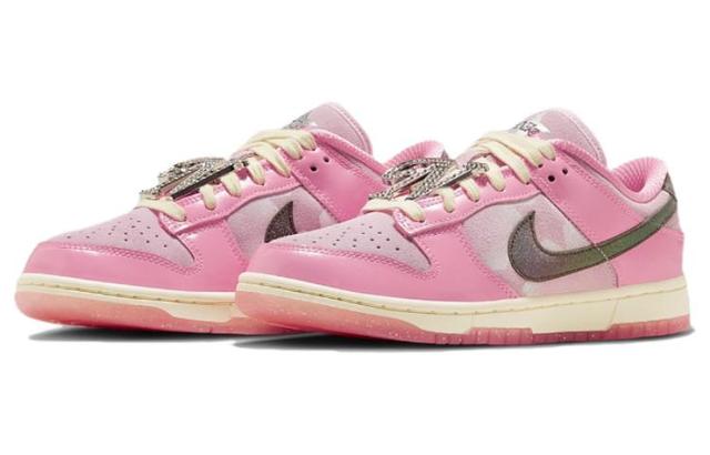 Nike Dunk Low LX "Hot Punch and Pink Foam" barbie