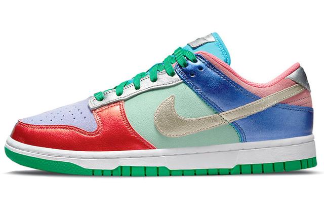 Nike Dunk Low "Sunset Pulse"