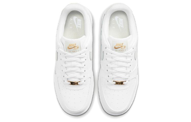 Nike Air Force 1 Low 07 essential