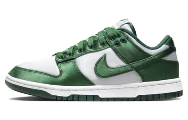 Nike Dunk Low "Team Green and White"