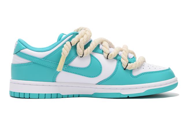 Nike Dunk Low vibe