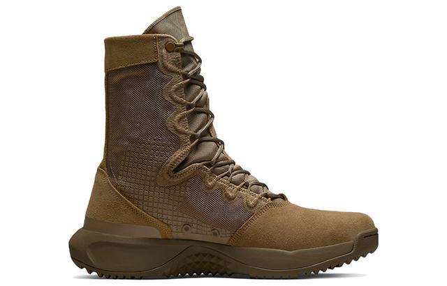 Nike SFB B1