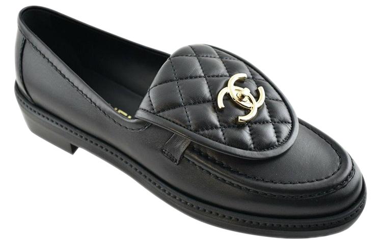 CHANEL Loafers