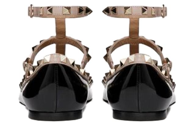 Valentino Rockstud