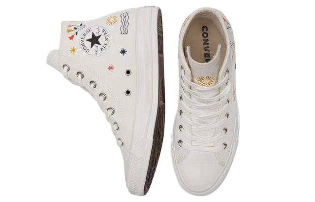 Converse Chuck Taylor All Star "it's okay to wander"