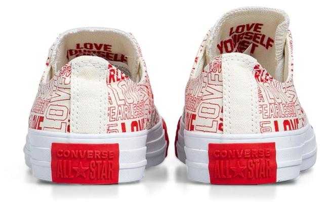 Converse Chuck Taylor All Star Love Fearlessly